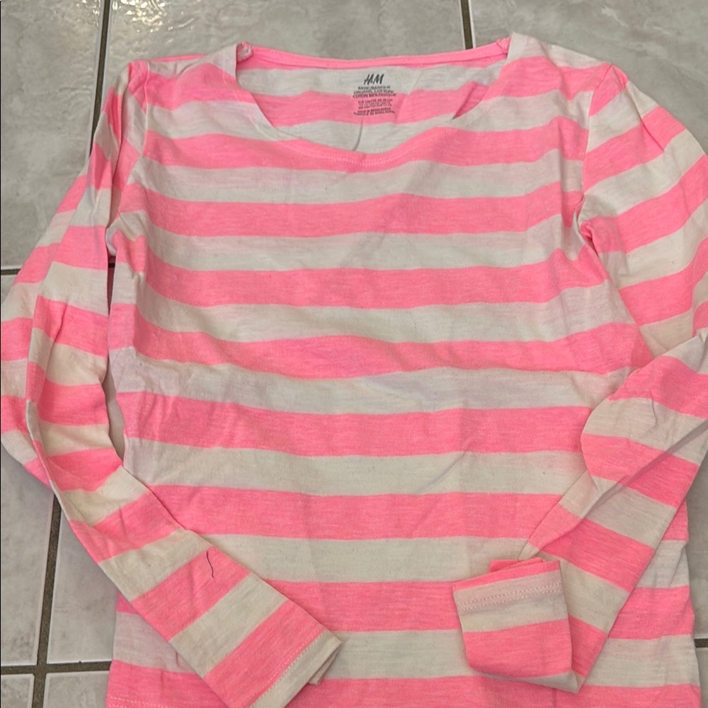Colorful Graphic T-Shirts Set - Picture 10 of 11